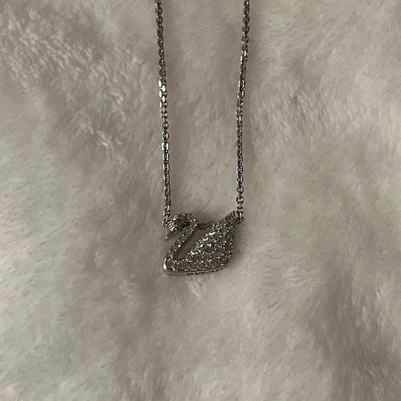 Swarovski Crystal Iconic Swan Necklace - Picture 1 of 1